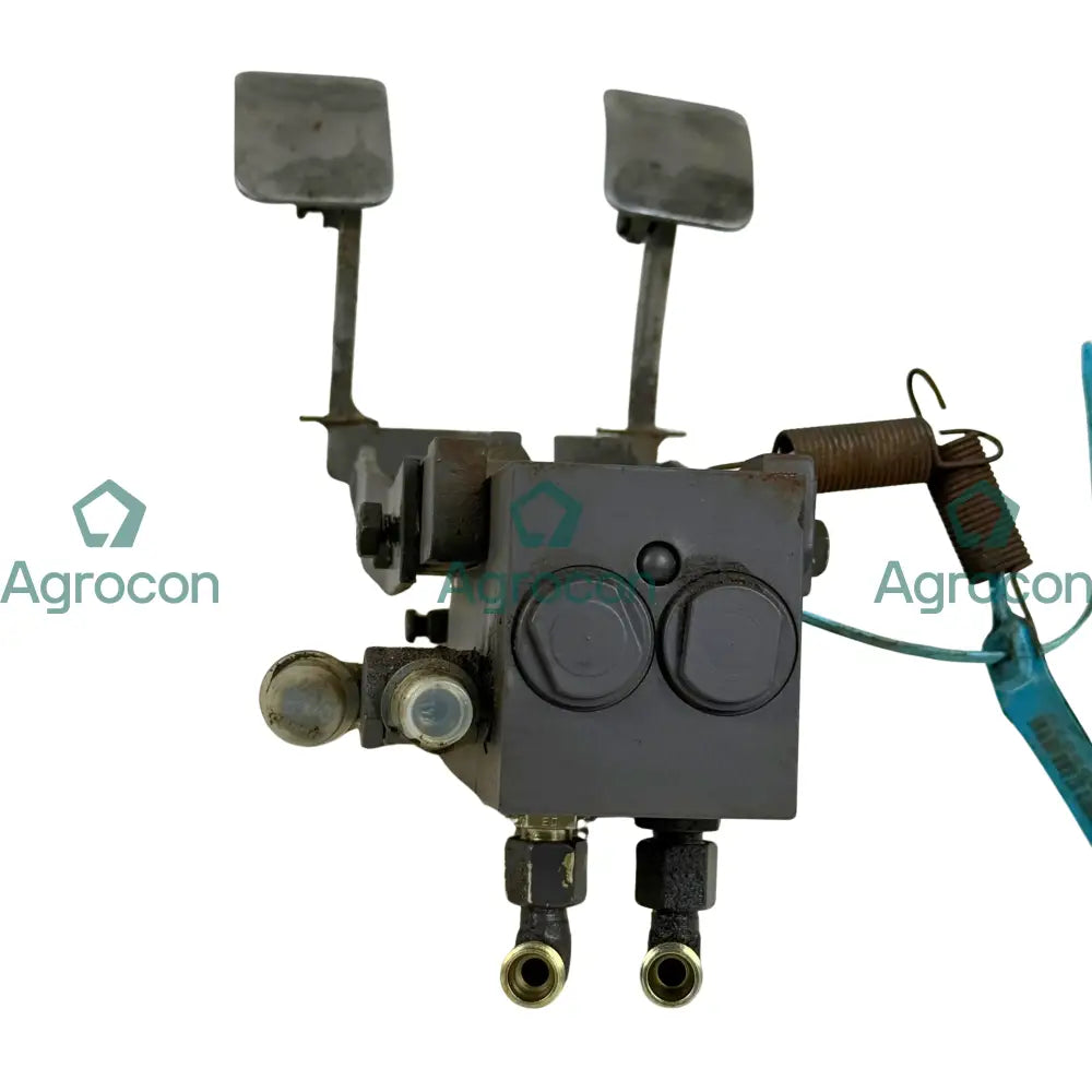 Pedalventil slänt | 14054202 | Åkerman EC300 Hydraulventil