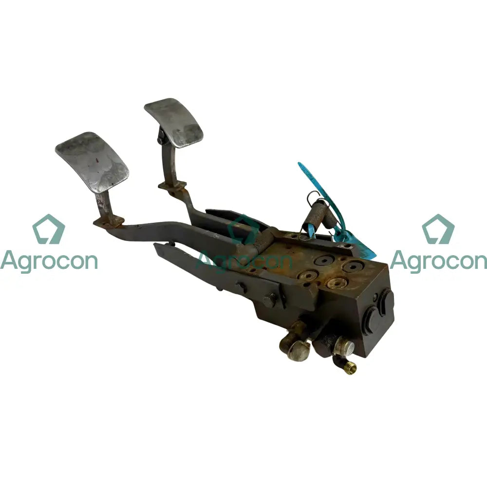 Pedalventil slänt | 14054202 | Åkerman EC300 Hydraulventil