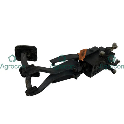 Pedalventil slänt | 14054202 | Åkerman EW130C Hydraulventil