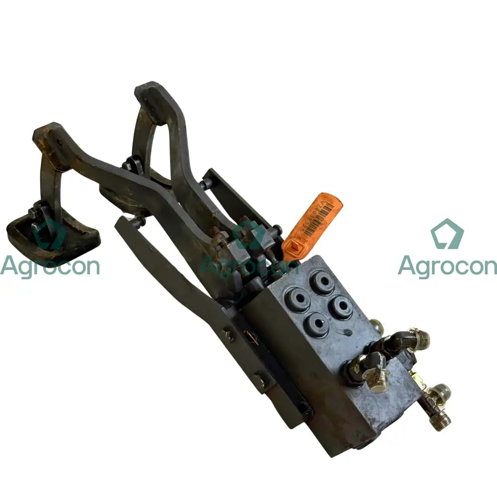 Pedalventil slänt | 14054202 | Åkerman EW130C - Hydraulventil