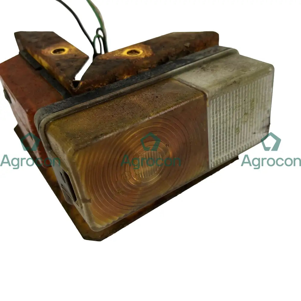 Positionsljus fram vänster | 1576682 4785120 | Volvo BM6300 Belysning