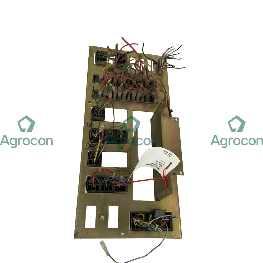 Relä/säkringshållare | Volvo BM6300 Elsystem Hyttdelar