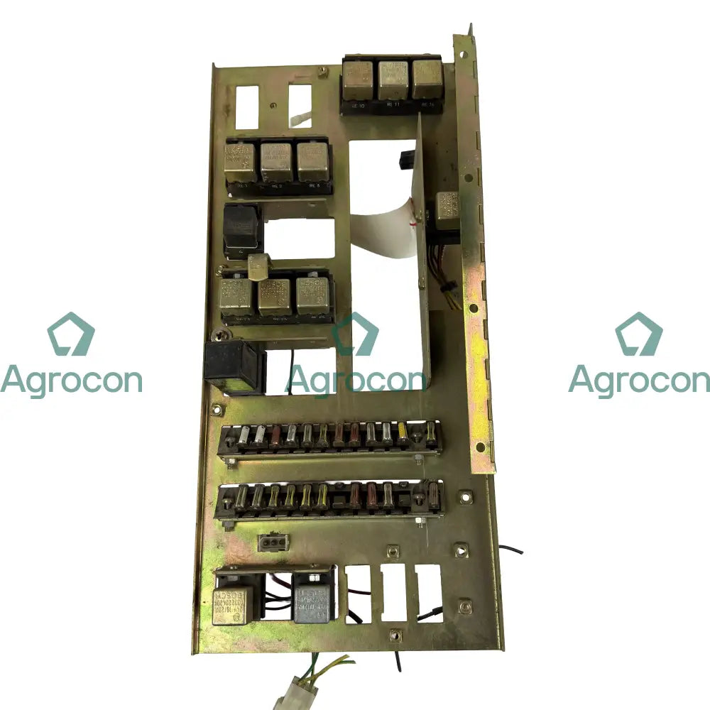 Relä/säkringshållare | Volvo BM6300 Elsystem Hyttdelar