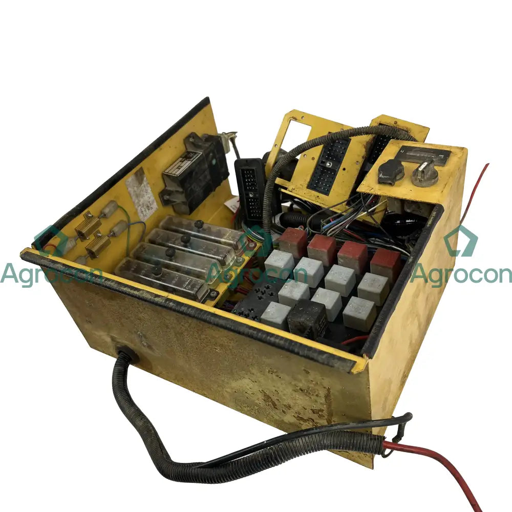 Säkringslåda med säkringar | Cat M312 Elsystem Karosseri