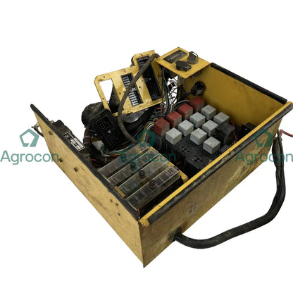 Säkringslåda med säkringar | Cat M312 Elsystem Karosseri