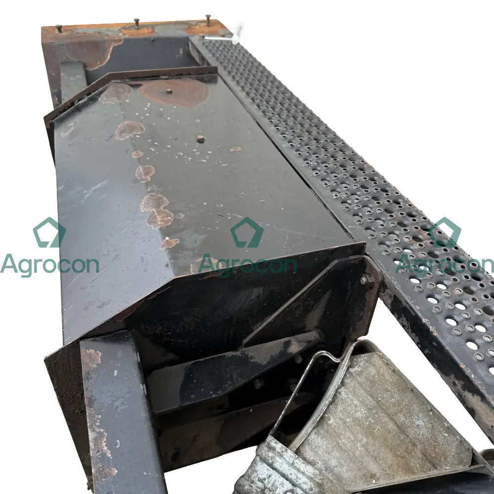 Verktygslåda vänster komplett utan stänkskärm | Ya00033332 Ya00033333 Ya00033338 Ya00033339 Ya00033340 | Hitachi